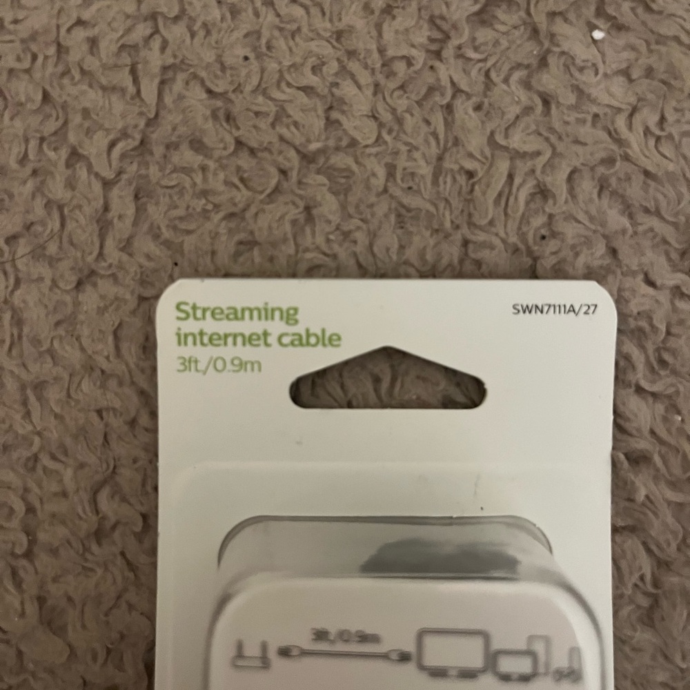 Philips White Streaming Internet Cable - Picture 4 of 4